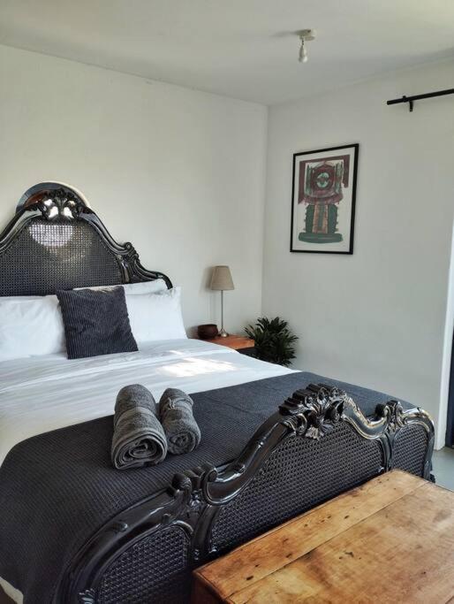 Quirky Bird Apartment *